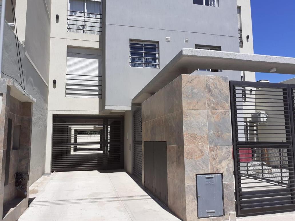 Departamento Witcomb Con Estacionamiento Apartment Bahía Blanca Exterior photo